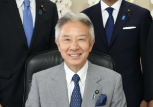 盛山正仁